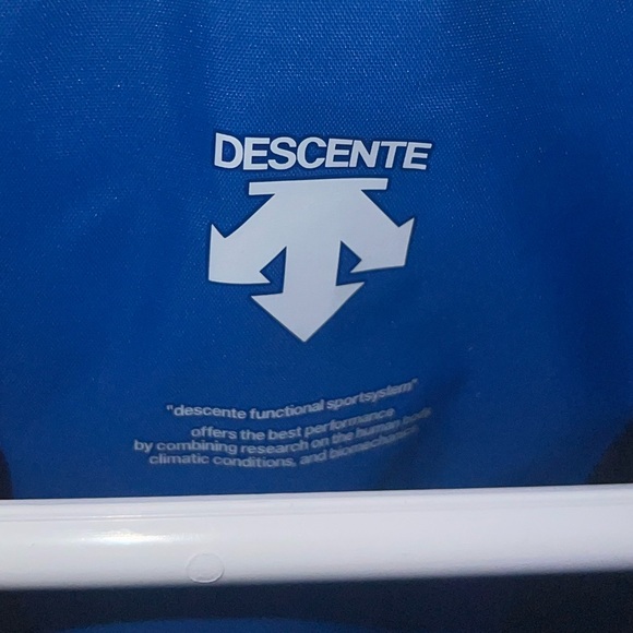 Womens Descente Ski Jacket - Picture 3 of 5